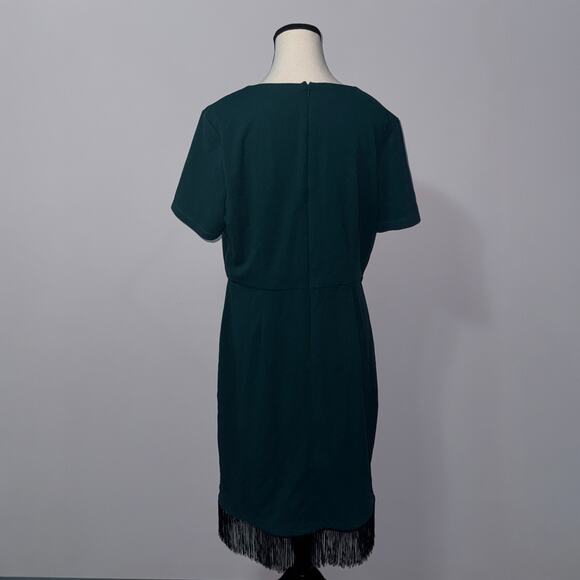Shelby & Palmer Green Fringe Hem Dress women’s Size 16 - Picture 2 of 8